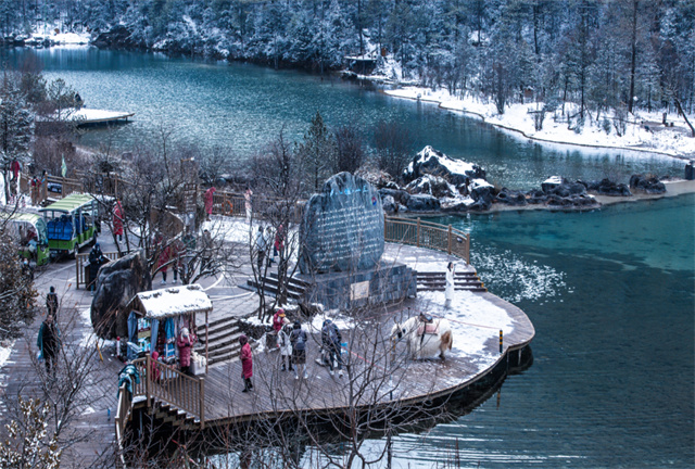 麗江旅游；新的一年，定要去見玉龍雪山一面！